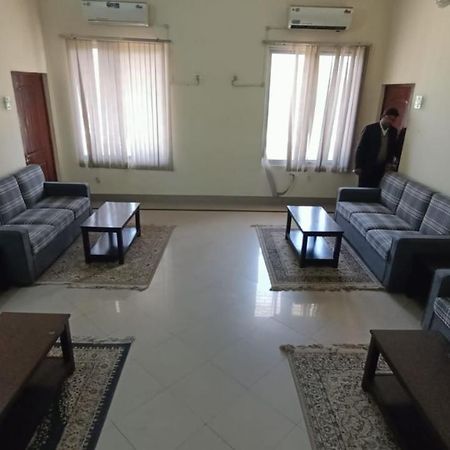 University Guest House, The Islamia University Of Bahawlpur Бахавалпур Экстерьер фото